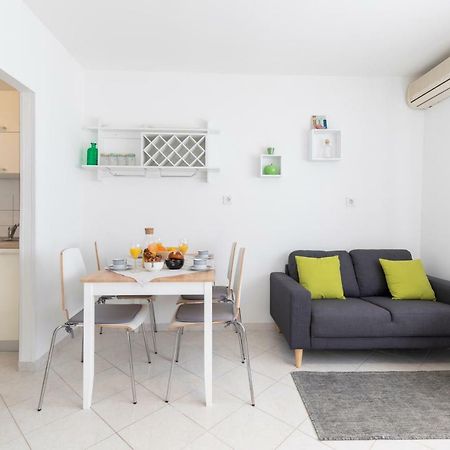 Castropola Apartment Esterno foto