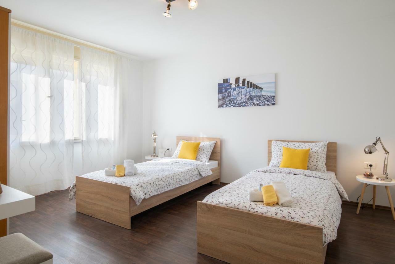 Castropola Apartment Esterno foto