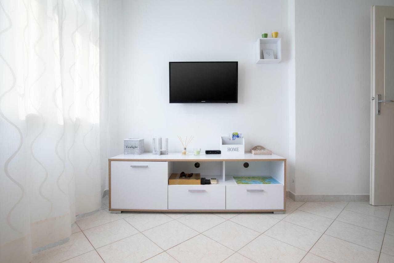 Castropola Apartment Esterno foto