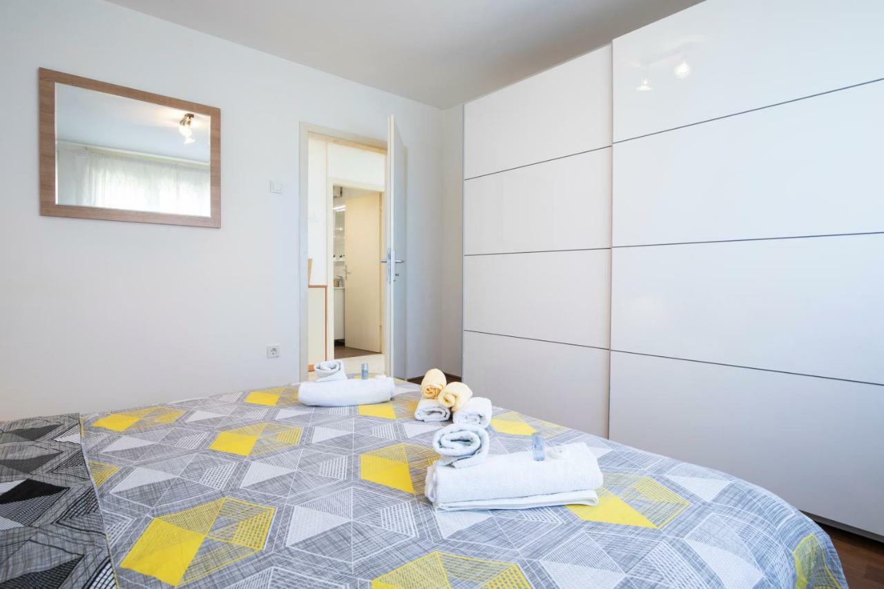 Castropola Apartment Esterno foto
