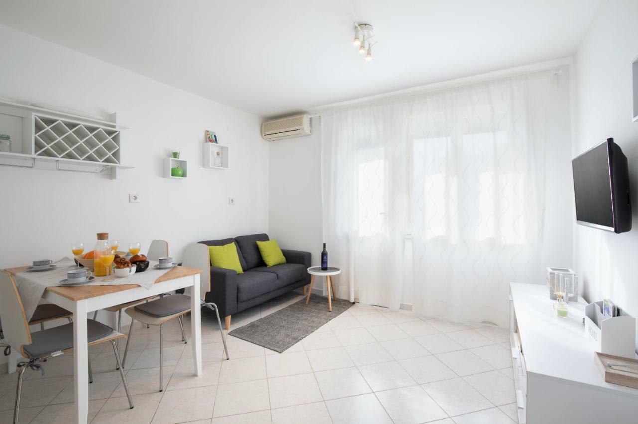 Castropola Apartment Esterno foto
